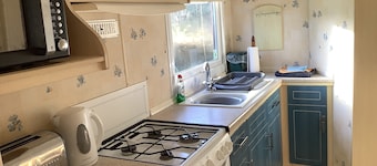 Park Lodge sleeps 6 On Beautiful Rural Welsh Farm