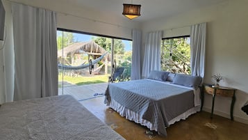 Bangalô sênior | 1 quarto, roupas de cama premium