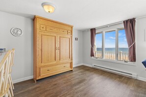Interior - Spacious oceanfront one bedroom! (Old Orchard Beach)