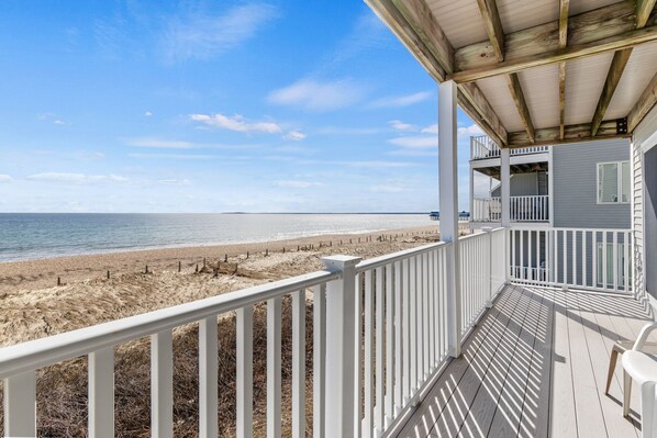 Property grounds - Spacious oceanfront one bedroom! (Old Orchard Beach)