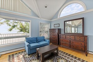 Interior - Oceanfront 4 bedroom home on Grand Beach! (Old Orchard Beach)