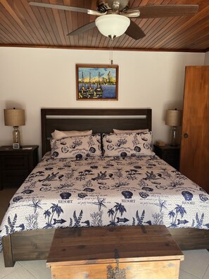 1 bedroom, in-room safe, iron/ironing board, free WiFi