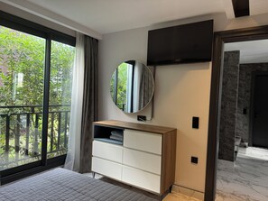 4 chambres, fer et planche à repasser, lit parapluie, Wi-Fi gratuit