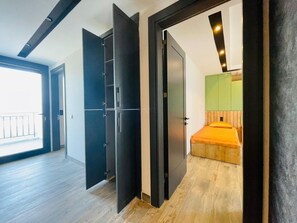 4 quartos, ferros/tábuas de passar roupa, Wi-Fi de cortesia