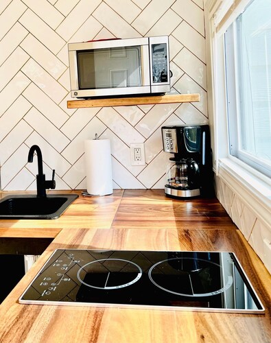 1-bedroom apartment just 17 minutes from Mercedes-Benz Stadium