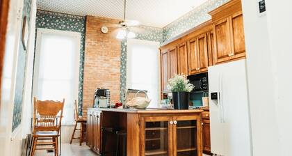 Victorian Country Home on the edge of town. Event venue, weekend home.