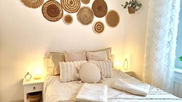 1 dormitorio, tabla de planchar con plancha, wifi gratis y ropa de cama