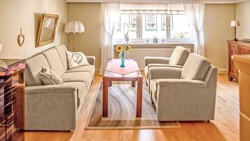 Fernseher, Stereoanlage