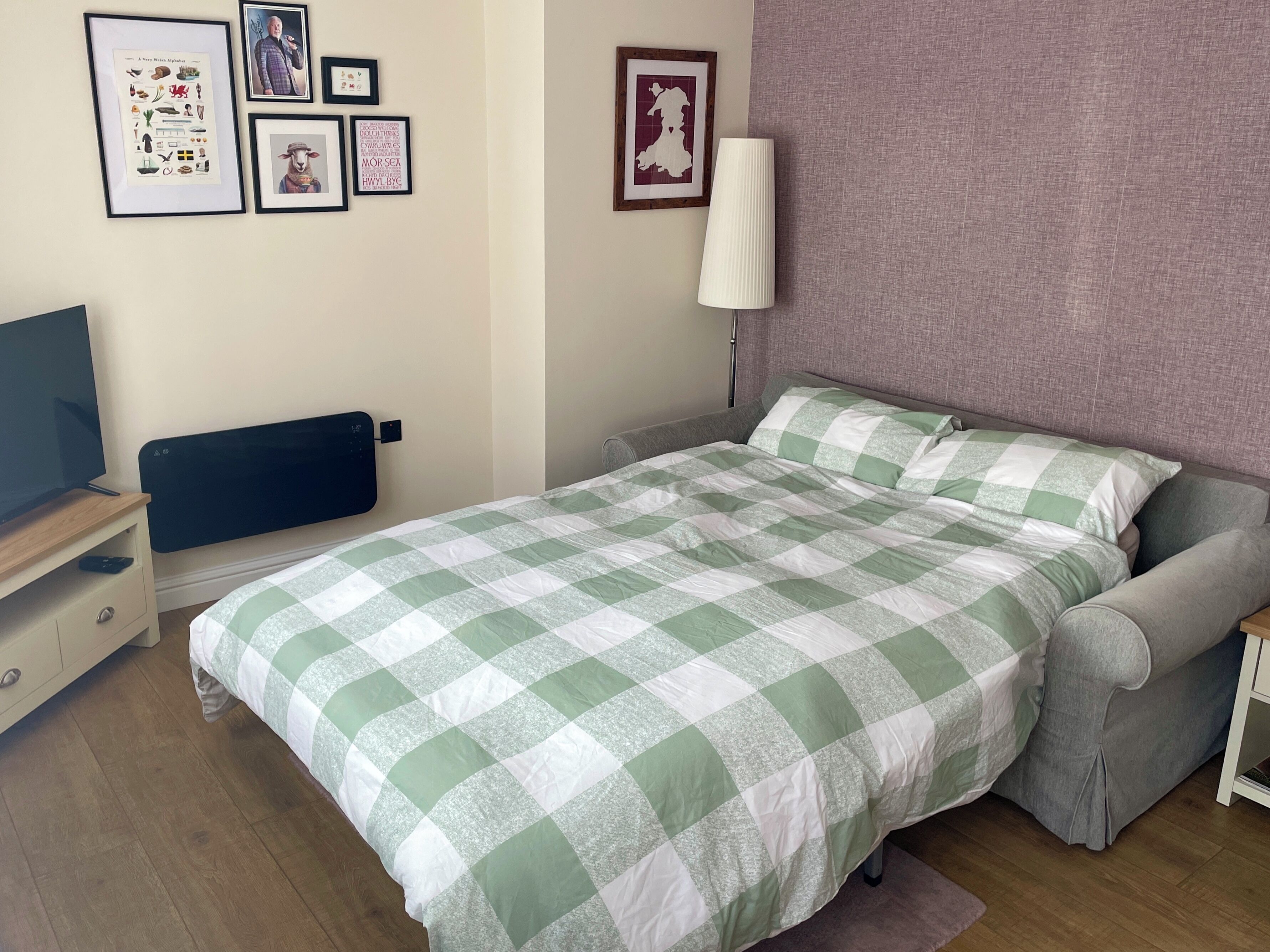1 bedroom, desk, iron/ironing board, travel crib