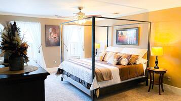 4 soveværelser, skrivebord, strygejern/strygebræt, weekendseng