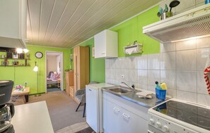 Fridge, stovetop, cookware/dishes/utensils