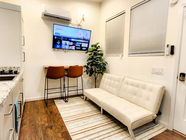 Unclassified image, 1 of 23, button - Real Tiny Home 200sqft
(Phoenix)