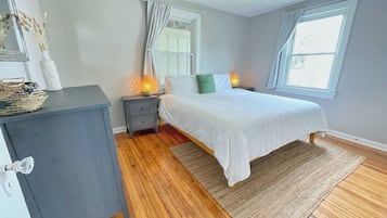 2 soverom, strykejern/-brett, reiseseng for barn og wi-fi (inkludert)