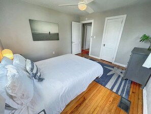 2 bedrooms, iron/ironing board, travel cot, free WiFi