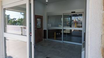 Entrée de l’hébergement