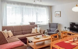 TV, DVD player, stereo - Ferienwohnung Dierhagen (Dierhagen (Ostseebad))