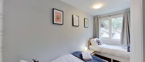 3 chambres, fer et planche Ă repasser, accĂšs Internet, draps fournis