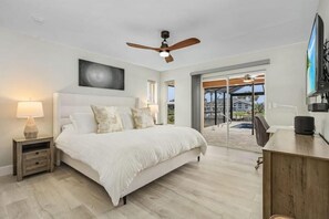 3 Schlafzimmer, Schreibtisch, Bügeleisen/Bügelbrett, Reisekinderbett