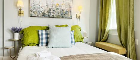 1 habitación, tabla de planchar con plancha, wifi y ropa de cama