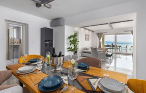 Dining - Gorgeous apartment in Bregi with sauna (Bregi)