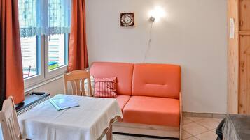 Fernseher, Stereoanlage