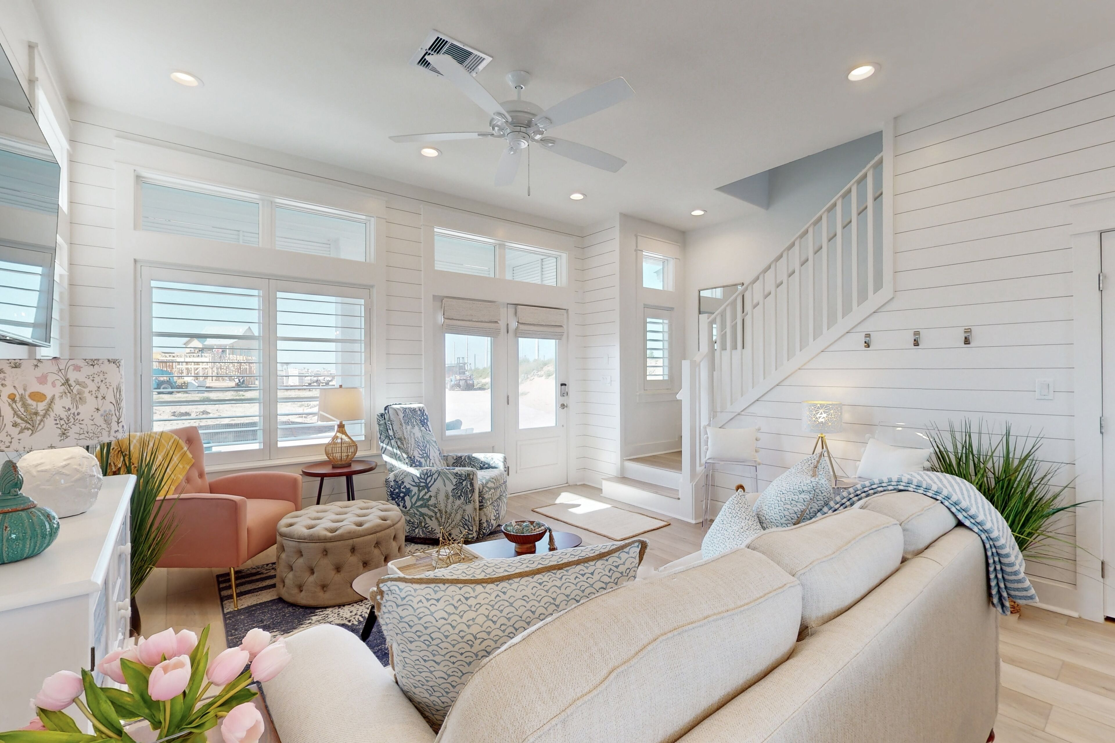 电视、桌上足球