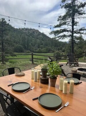 Outdoor dining
