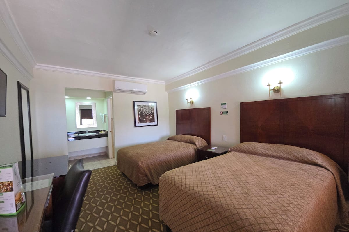 Standard Double Room | Down comforters, in-room safe, desk, laptop workspace