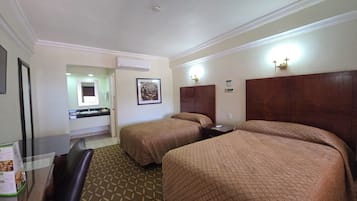 Couette en duvet d'oie, coffres-forts dans les chambres, bureau