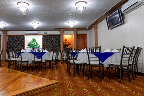 Restaurant - Los Cedros Hotel Inn Ciudad Juárez  (Ciudad Juárez)
