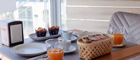 Free daily buffet breakfast