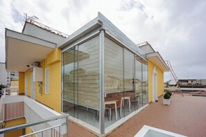 Terrace/patio - REDDIMUS Guest House (Naples)