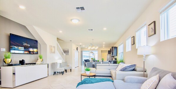 TV, offices - Lovely 5BD-SUITE 5.5BT Free WaterPark 8mi/Disney (Davenport)