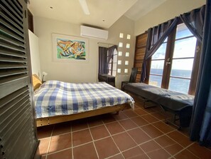 2 bedrooms, in-room safe, iron/ironing board, free WiFi