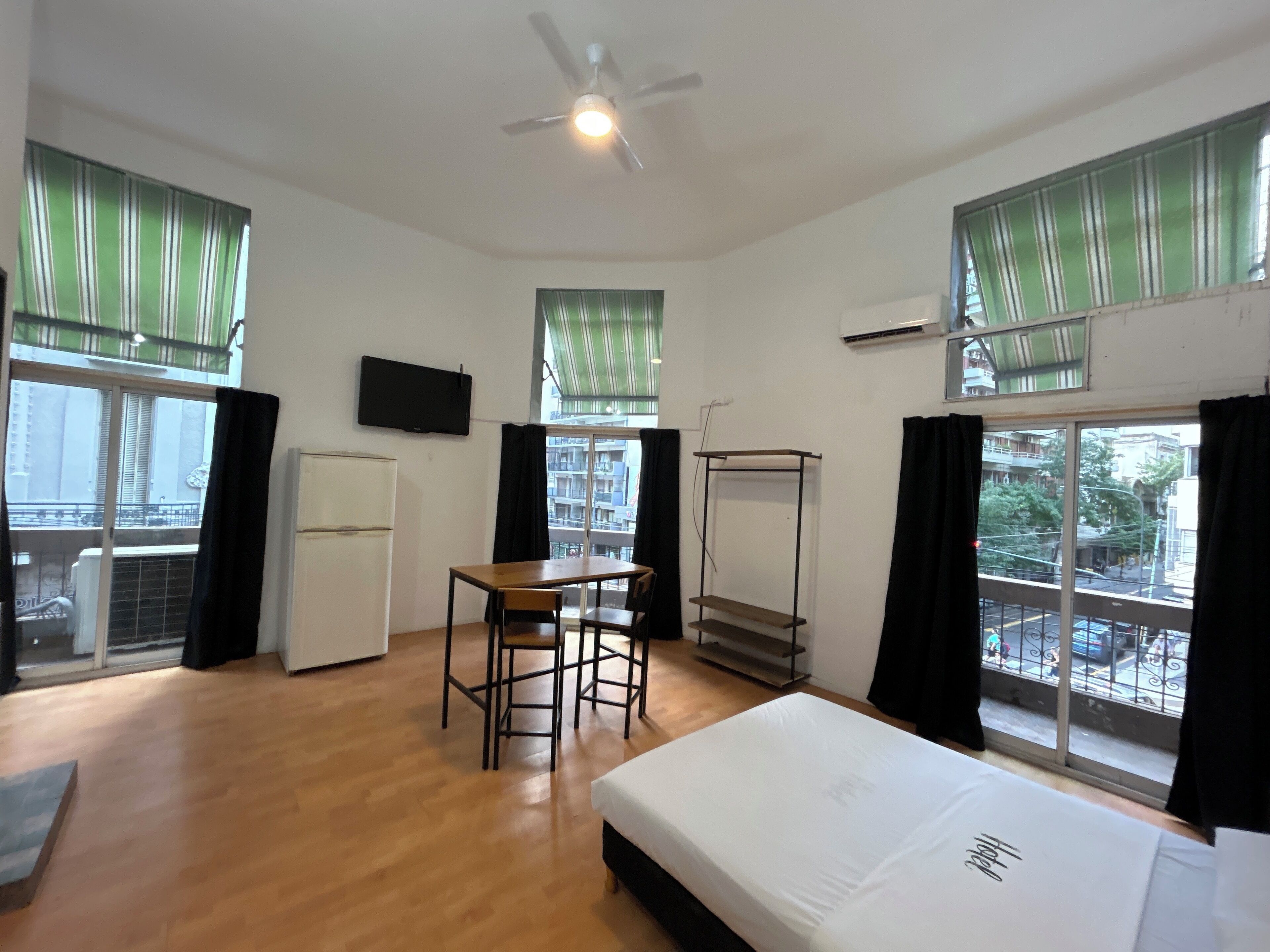 Superior Apartment | Free WiFi, bed sheets