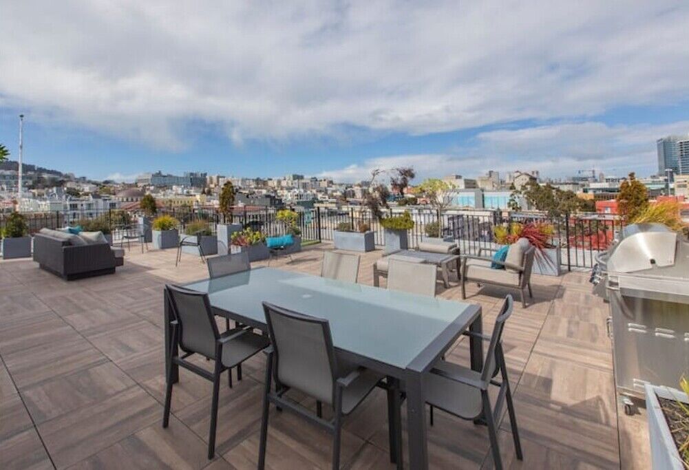 2BR 2BA Condo w Rooftop Deck - San Francisco Life Real Estate 
