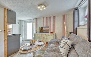 TV, stereo - Amazing apartment in Waren (Müritz) (Waren (Müritz))