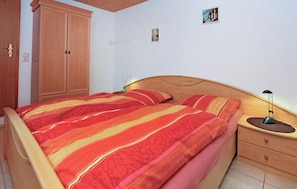 1 chambre, literie fournie