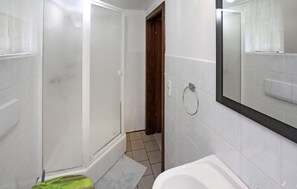 Shower - Ferienhaus Krakow am See (Krakow am See)