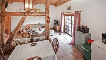 Fernseher, Stereoanlage