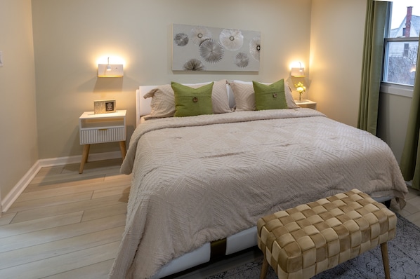 3 bedrooms, iron/ironing board, WiFi, bed sheets