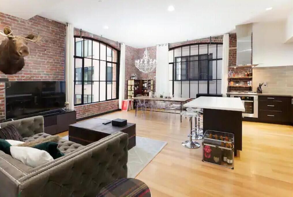 Condo in SOMA With Rooftop Deck and BBQ - San Francisco Life Real Estate 