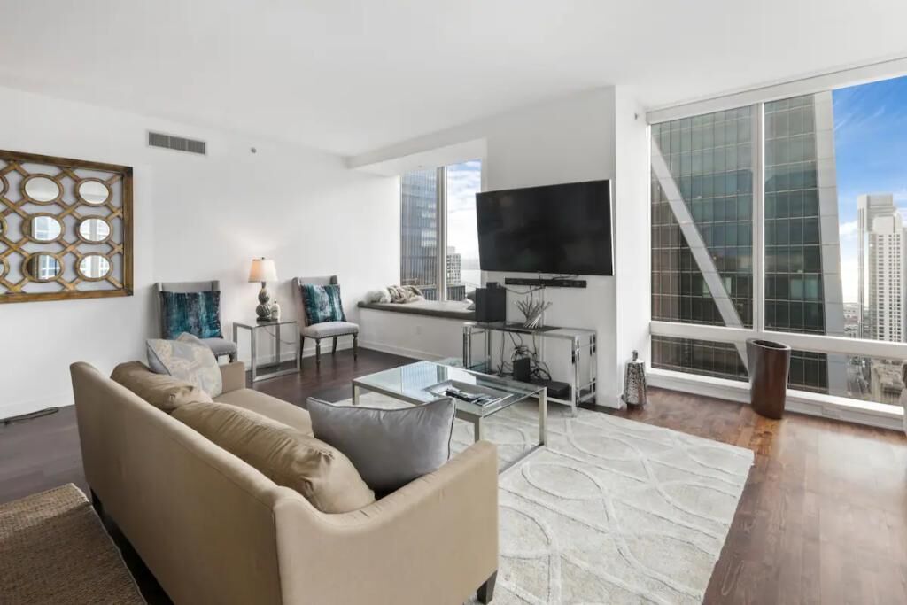 2 BR 2BA Millennium Tower Condo - San Francisco Life Real Estate 