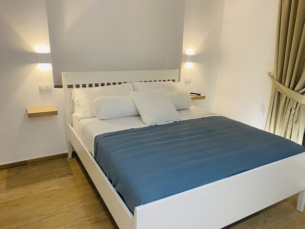 1 bedroom, WiFi, bed sheets