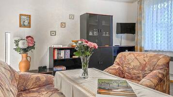 TV, stereo