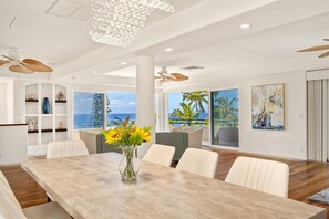 Dining - Large Luxury Home with private Pool and Panoramic Ocean Views (Honolulu)
