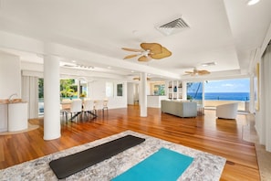 Interior - Large Luxury Home with private Pool and Panoramic Ocean Views (Honolulu)