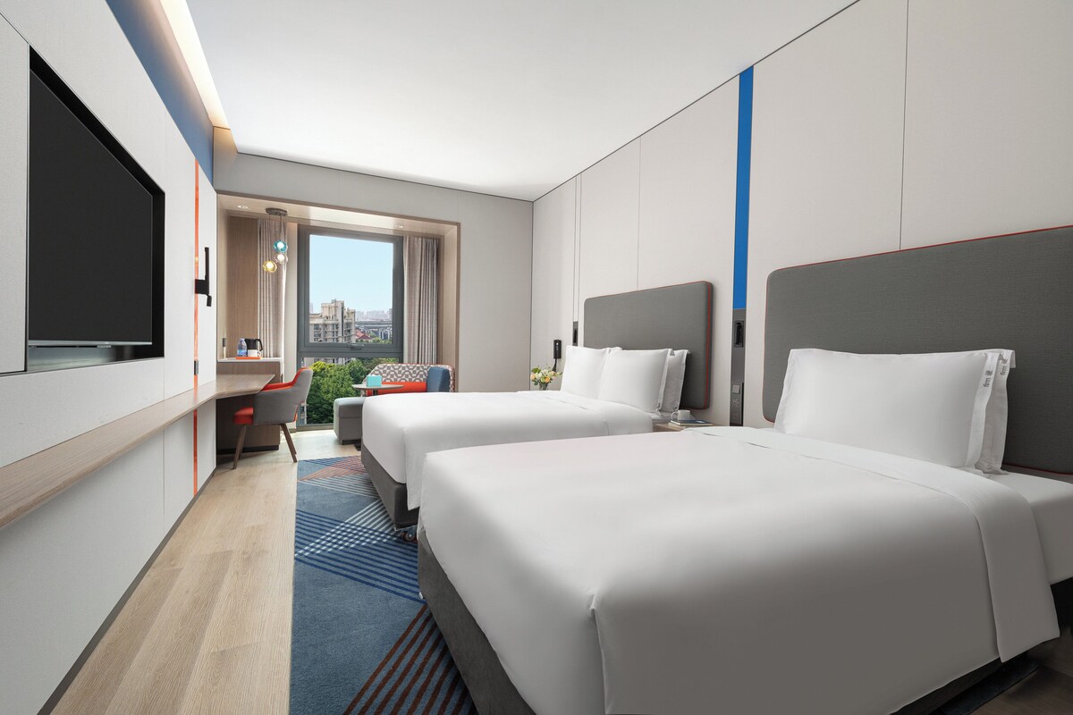 Standard Room, Multiple Beds | Premium bedding, down comforters, desk, laptop workspace