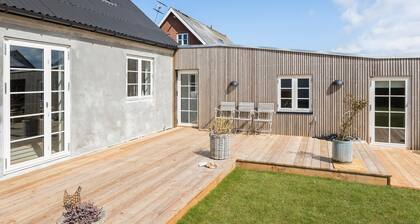 Lovely home in Thisted with WiFi