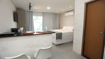 1 bedroom, hypo-allergenic bedding, pillow-top beds